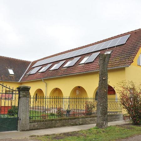 Bed and Breakfast Casa Napsugár Panzió Apostag Exterior foto