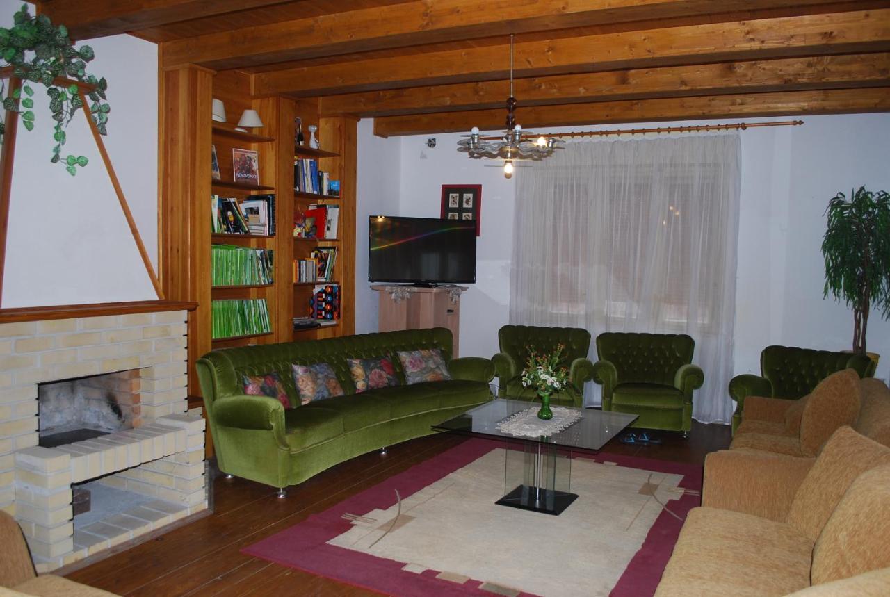 Bed and Breakfast Casa Napsugár Panzió Apostag Exterior foto
